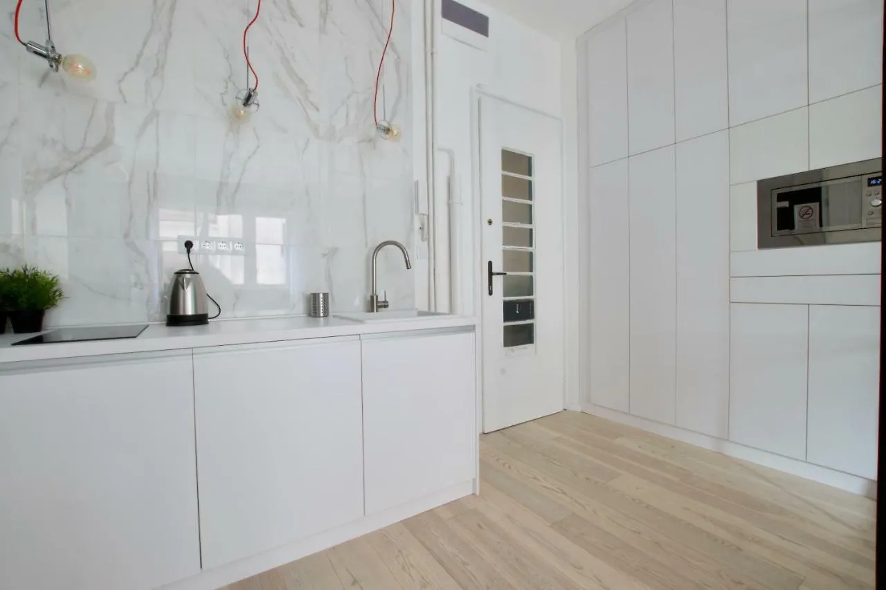 Luxury Apartment By Hi5 - Aranykez 7 Будапешт Венгрия